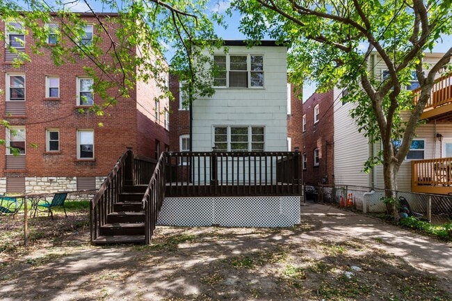 Building Photo - 4460 Russell Blvd