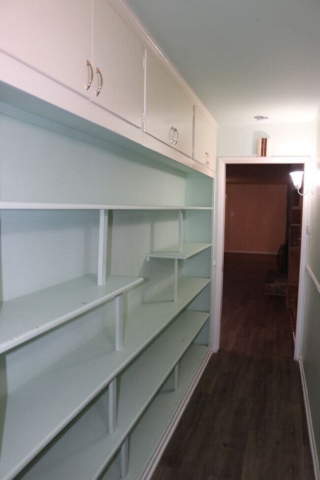 Building Photo - 19275 Symeron Rd