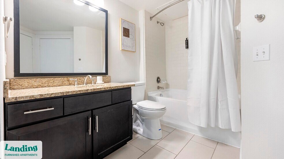 Building Photo - 810 W St Johns Ave