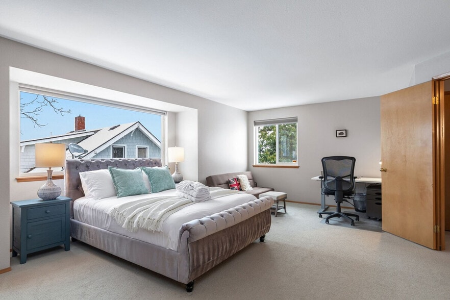 Building Photo - 10433 67th Ave S