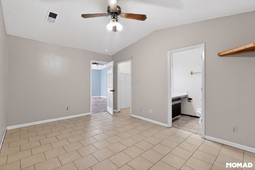 Building Photo - 1328 Rebecca Rd NE