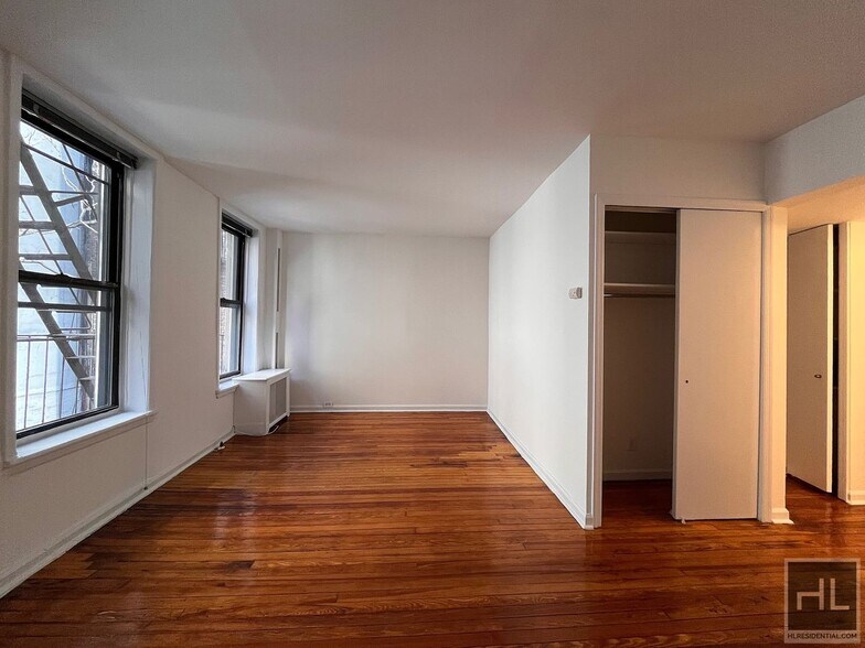 Building Photo - EAST 55 STREET