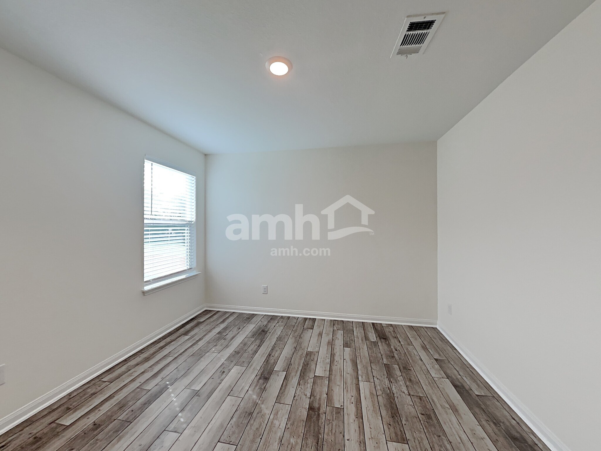 Building Photo - 1319 Treeta Trail