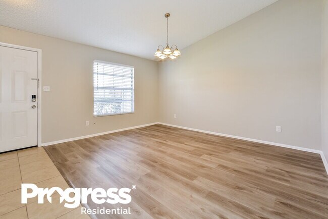 Building Photo - 938 N Jerico Dr