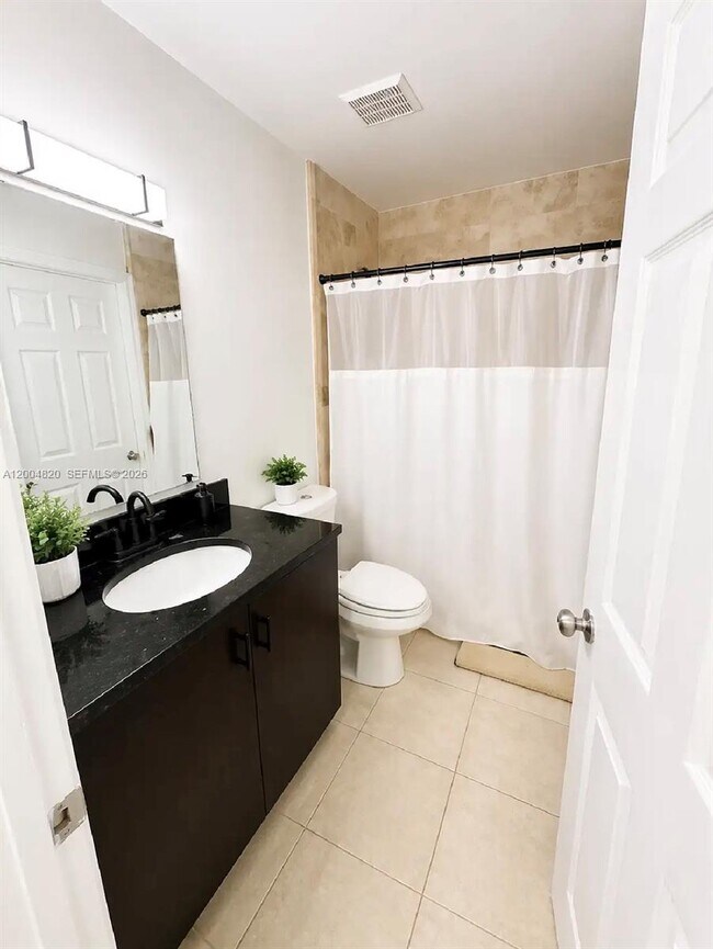 Building Photo - 10630 SW 157th Ct