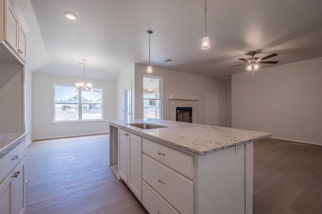 Building Photo - Beautiful 3-Bedroom Home with Modern Finishes in Perry!