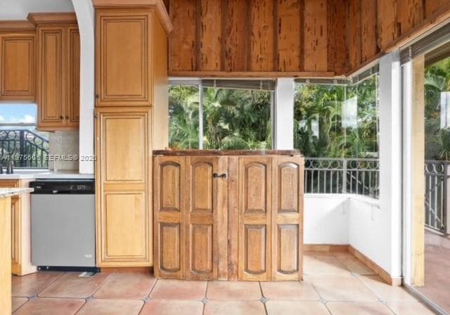 Building Photo - 4850 SW 63rd Terrace