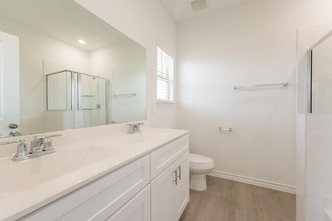 Building Photo - 16326 Vivid Creek Ct