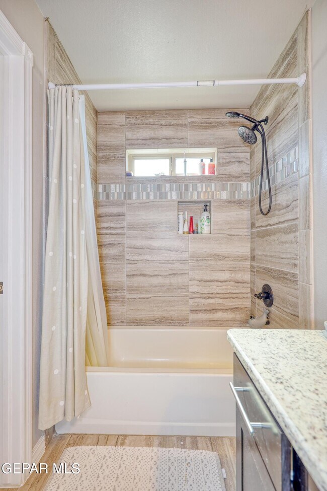 Building Photo - 2163 Enchanted Brk Dr