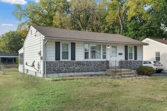 Building Photo - 845 Boone St