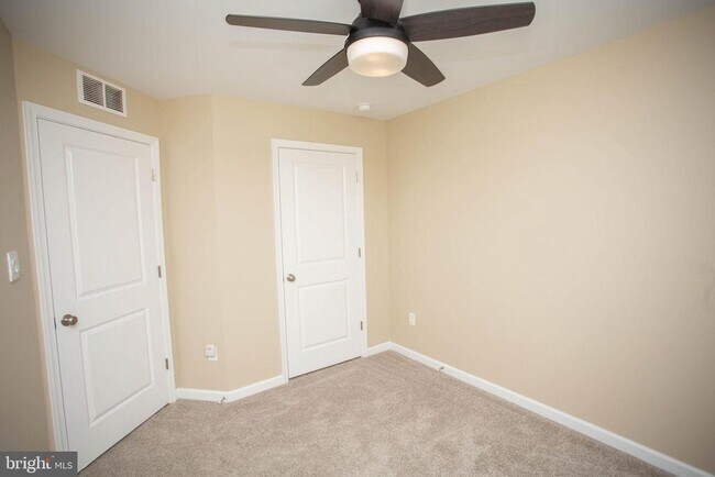 Building Photo - 239 Macoun Way