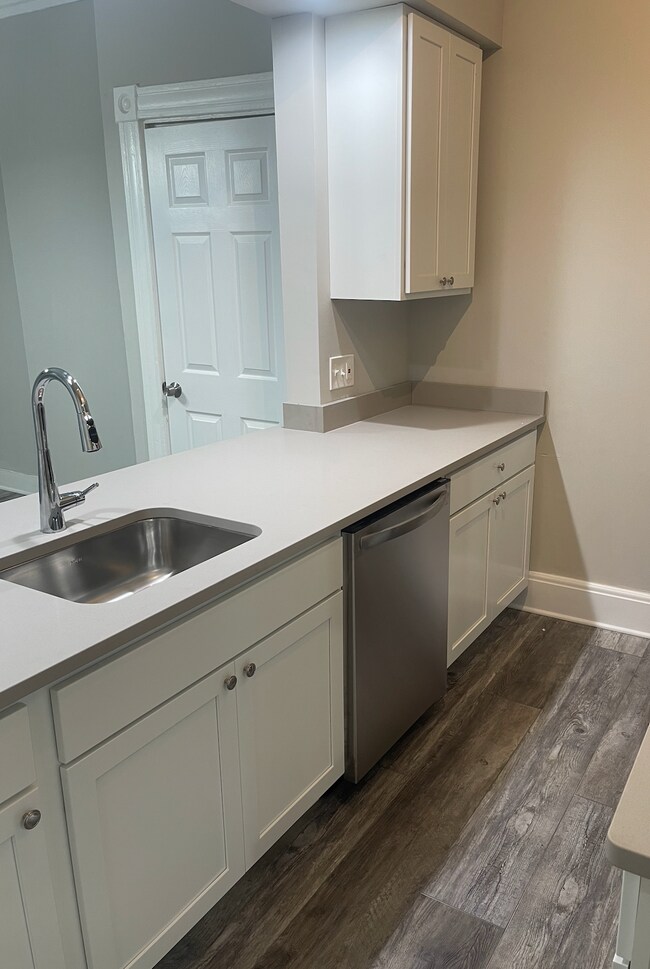 Building Photo - 4148 Chambers St