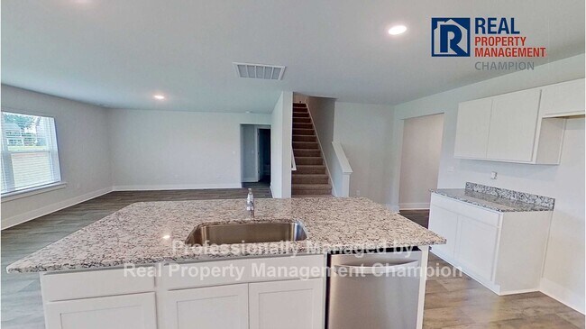 Building Photo - Brand New 5 BD/3 BA Home w/Open Layout and...