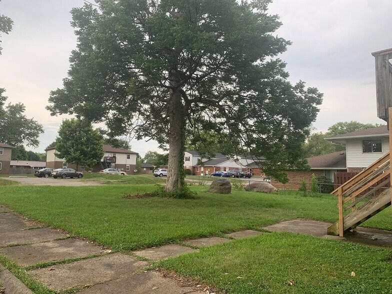 Back Yard - 1227 Hilltop Dr