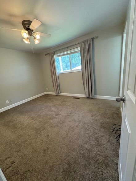 Building Photo - 3069 S 300 W