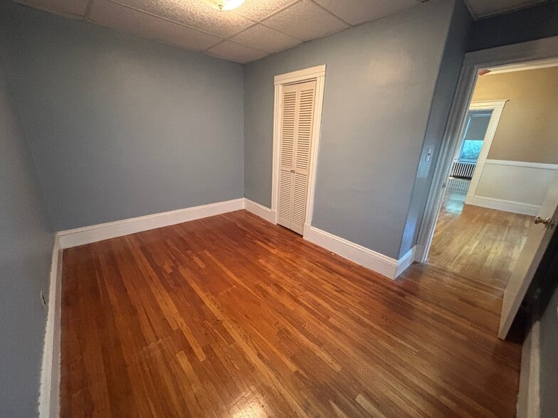 Building Photo - 8 Usher Rd