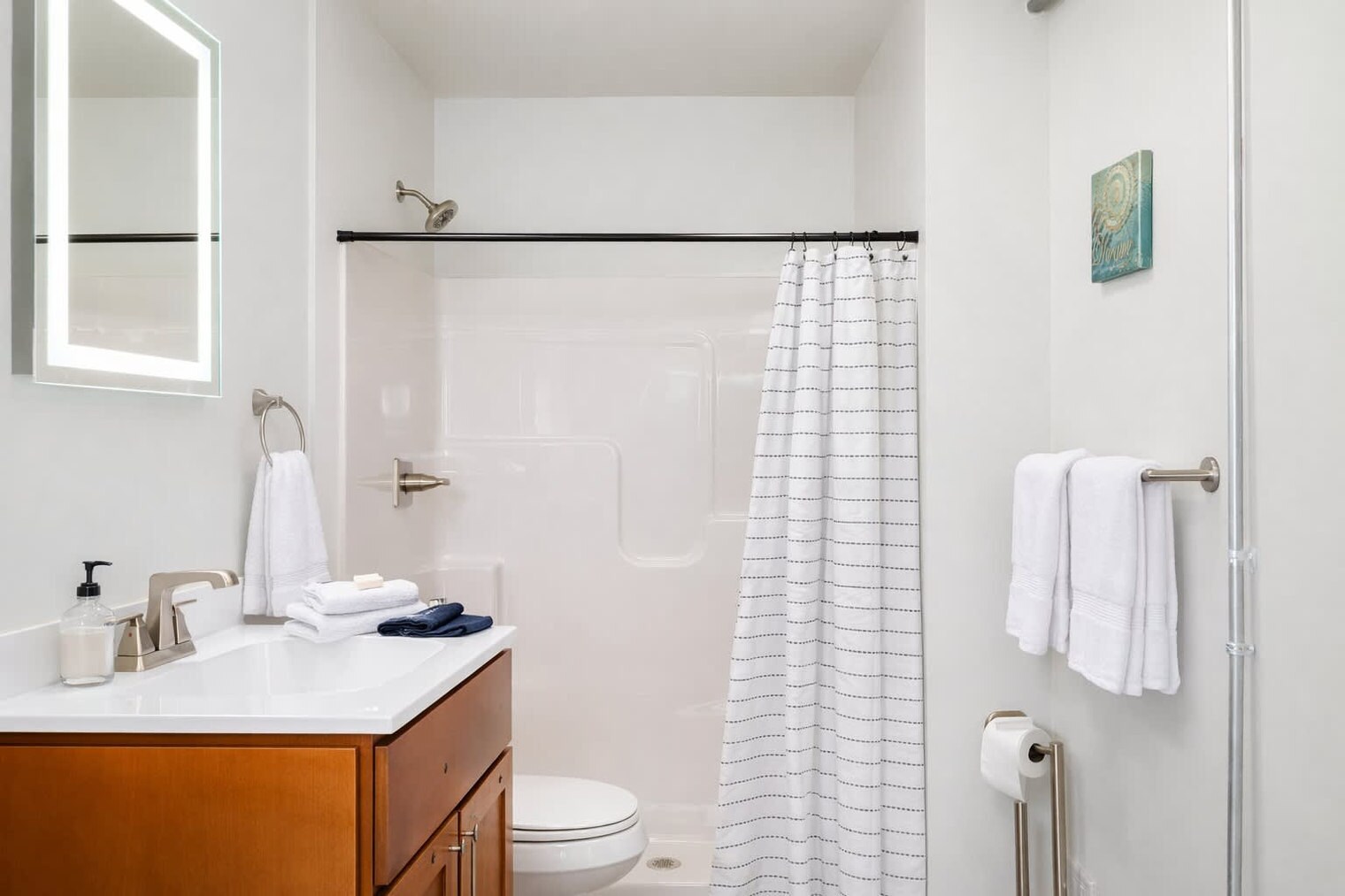 Building Photo - 219 S Badger Ave