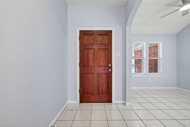 Building Photo - 8810 Barron Wood Cir E