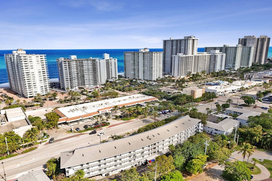 Building Photo - 3621 N Ocean Blvd
