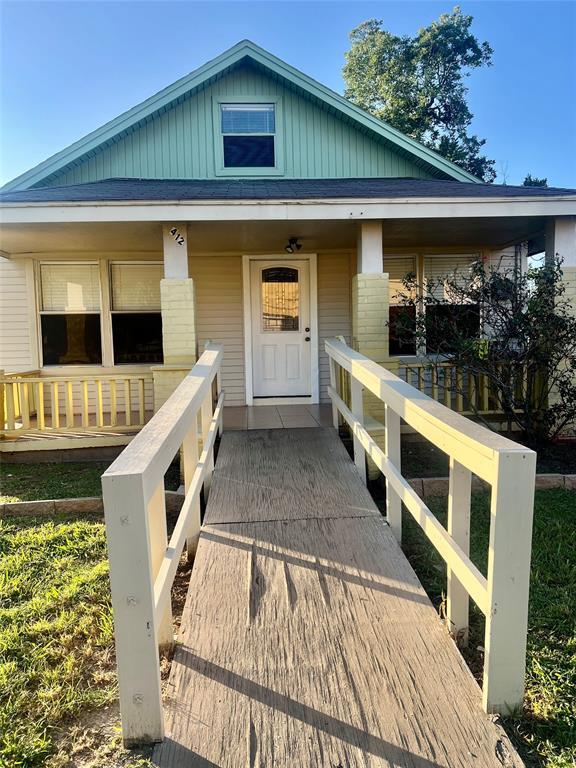 Primary Photo - 412 W Nazro St