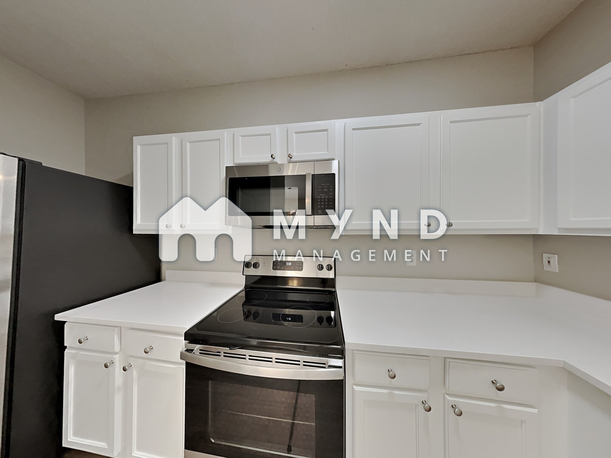 Building Photo - 2233 Bigwood Trail