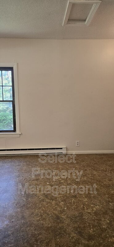 Building Photo - 7506 W Jefferson Blvd