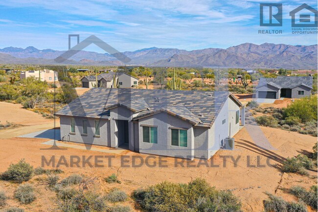 Building Photo - 3bed/2bath Home in North Scottsdale! Ready...