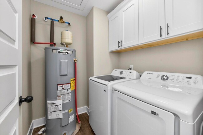 Building Photo - 206 Ross Ave