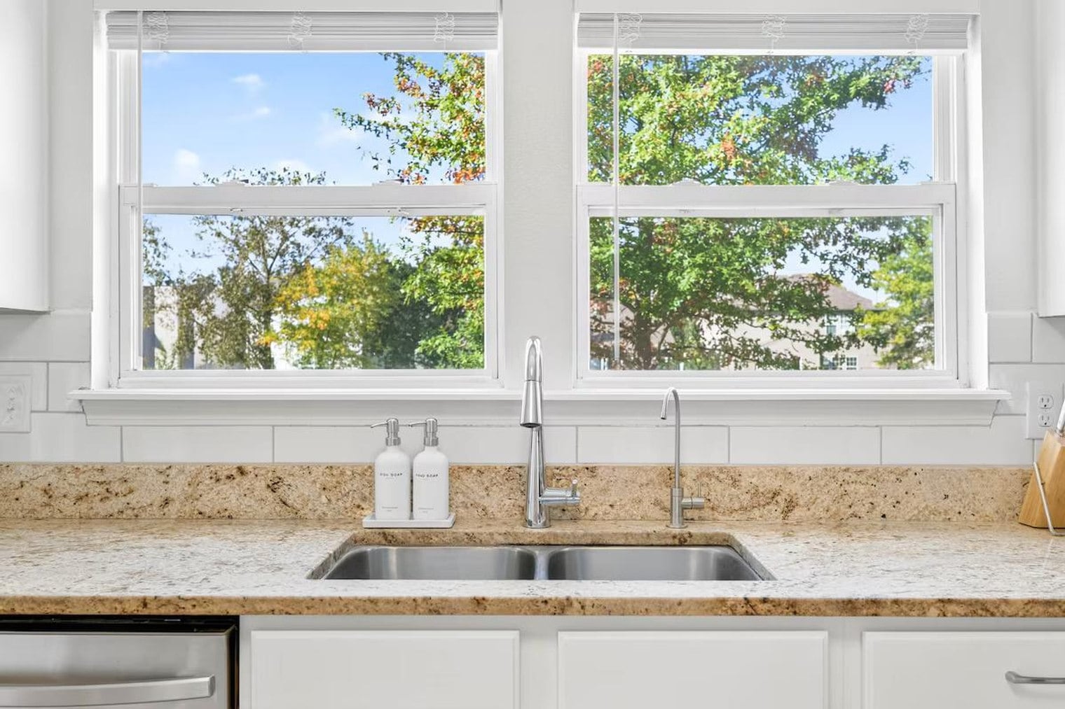 Building Photo - 12114 Brushfield Ln