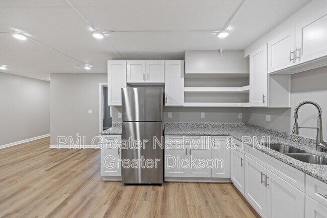 Building Photo - 201 Sylvis St