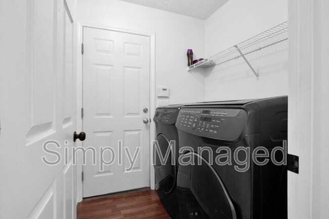 Building Photo - 104 Stockade Ct