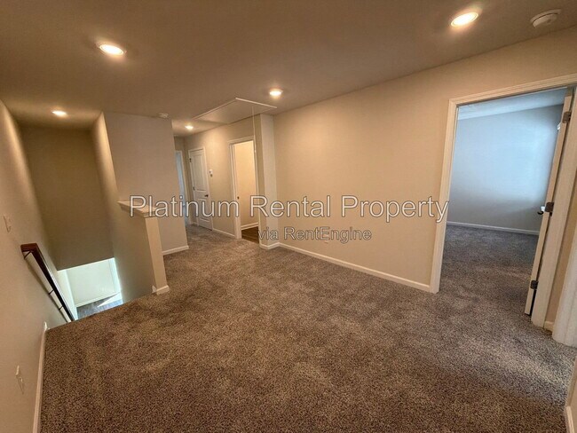 Building Photo - 337 Timberland Ave