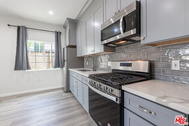 Building Photo - 10136 Forbes Ave