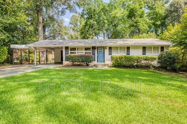 Building Photo - 212 Hilltop Dr