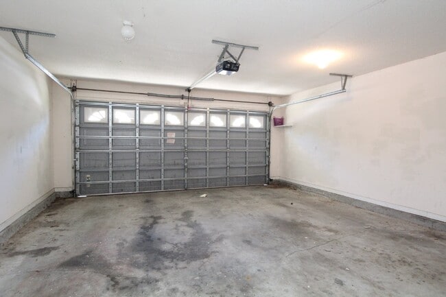 Building Photo - Modern 3-Bedroom Two-Story Home Featuring 2-Car Garage, Open Great Room with Fireplace, Private P...