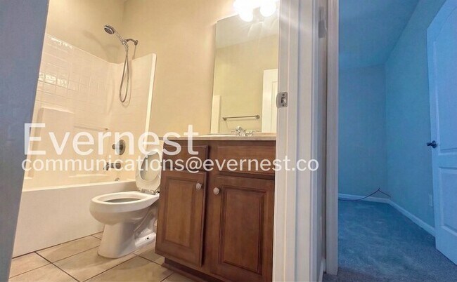 Building Photo - 273 Oxmoor Pl