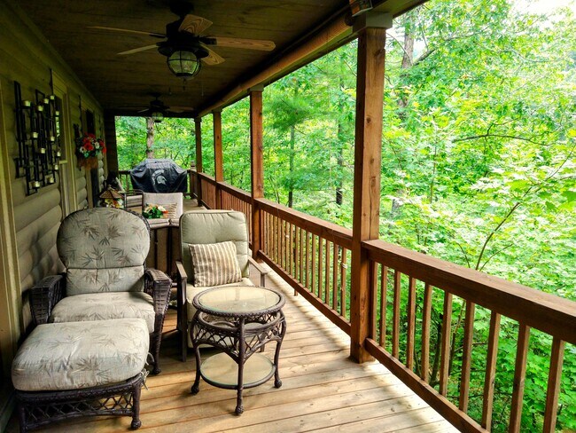 Building Photo - 386 Arbor Dr