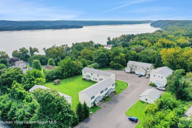 Building Photo - 87 Delaware St