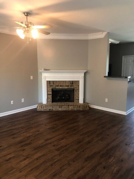 Building Photo - 1776 Heights Cir