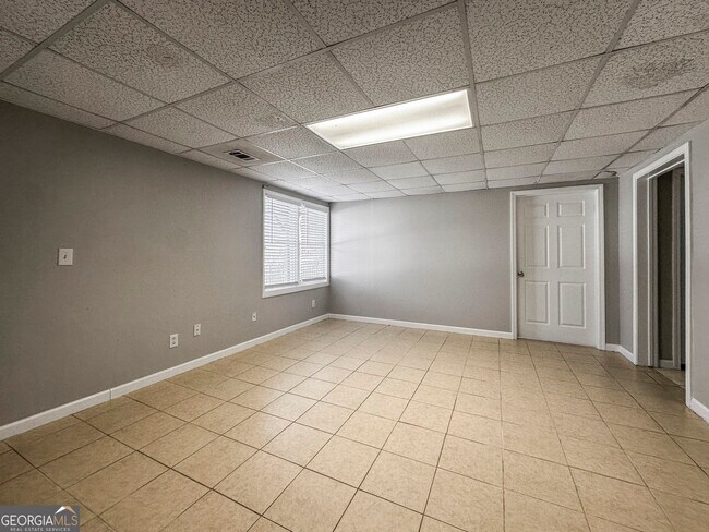 Building Photo - 710 Allen's Landing Dr SE