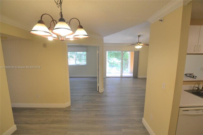 Building Photo - 160 Yacht Club Way