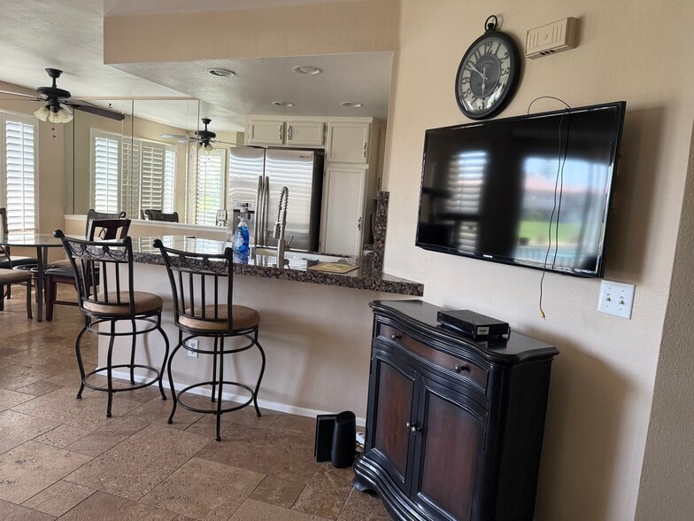 Building Photo - 78395 Terra Cotta Ct