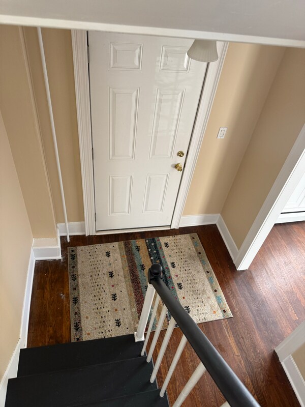 Building Photo - 310 Main St