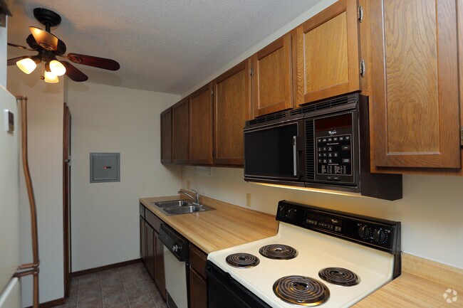 Columns Iv Springfield Mo Apartment Finder 2br 880sf Kitchen Columns Iv