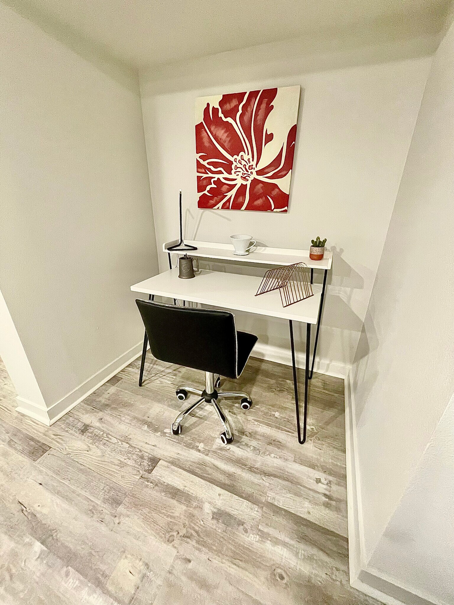 Office nook - 5306 NE 15th Ave