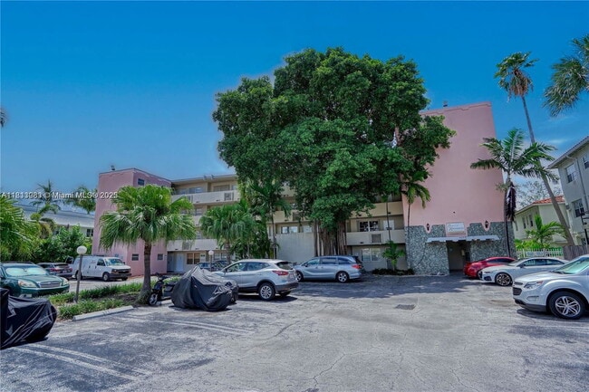 Building Photo - 4011 Meridian Ave