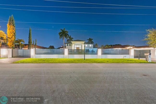 Building Photo - 150 NW 123rd Ave