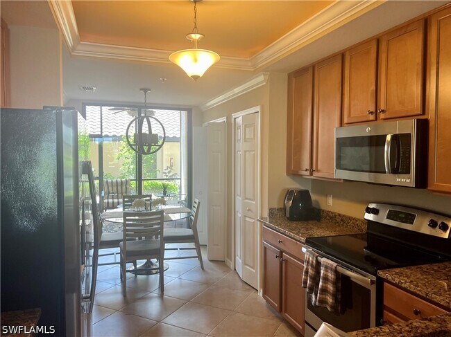 Building Photo - 9509 Avellino Wy