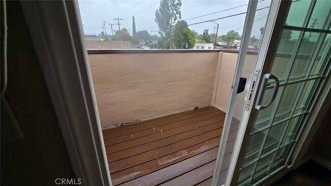 Building Photo - 308 N Millard Ave