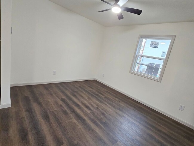 Building Photo - 420 W Huntington Ave